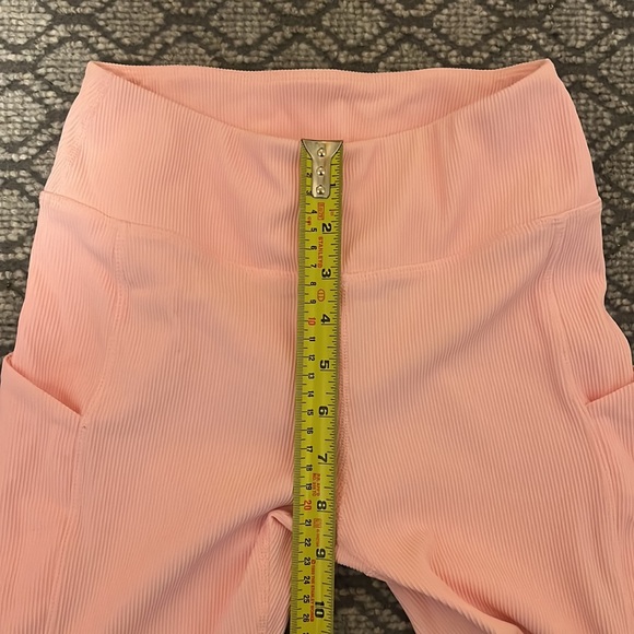 Women's Pink Shorts‎ - Picture 5 of 10